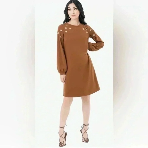 Pantora Medium long sleeved grommet accent A line dress - Picture 1 of 9